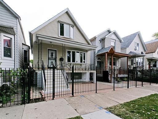 3113 N Christiana Ave., Chicago, IL 60618