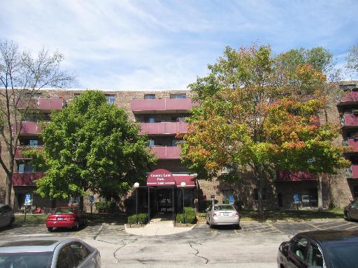 1460 Fairlane Dr. #405, Schaumburg, IL 60193