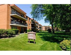 940 W Holbrook Rd. #11-C, Homewood, IL 60430
