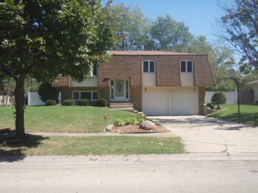 728 Apollo, Joliet, IL 60435
