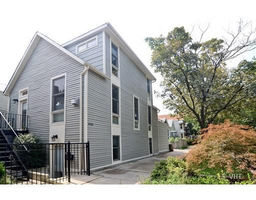 1809 W Melrose St., Chicago, IL 60657