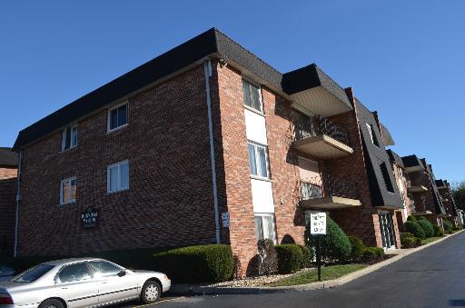 1017 Burnham Ave. #301NW, Calumet City, IL 60409