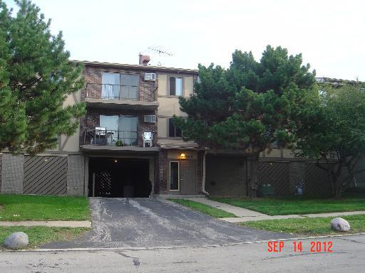 509 Kiowa Dr. #104, Naperville, IL 60565