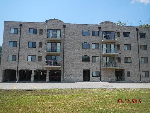 7325 Oakwood Ave. #2F, Lyons, IL 60534