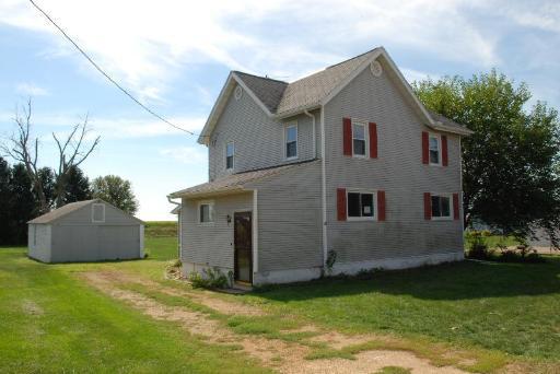 205 W Shellhammer, Harmon, IL 61042