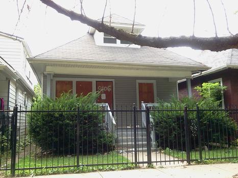 8106 S Burnham Ave., Chicago, IL 60617