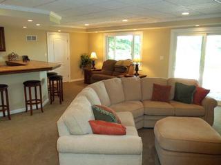 3421 Sandstone Ct., Lake in the Hills, IL 60156