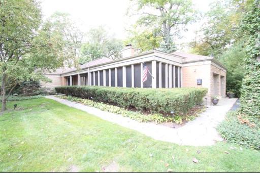 672 Riford Rd., Glen Ellyn, IL 60137