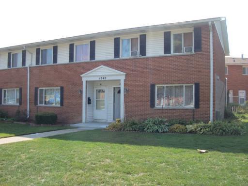 1340 Monomoy St. #B, Aurora, IL 60506