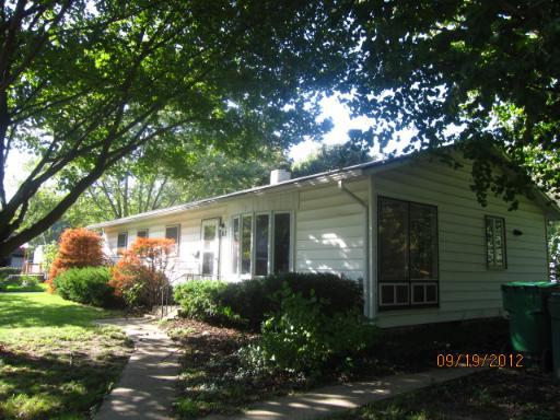 62 Hickory St., Grayslake, IL 60030