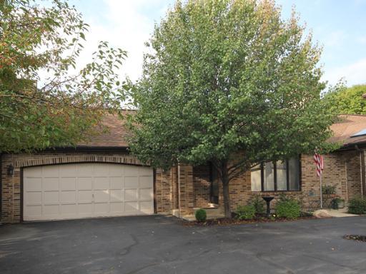 1928 Golf View Dr., Bartlett, IL 60103