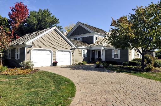 4657 Lake Point Cir., Long Grove, IL 60047