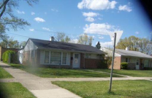 17256 Walter St., Lansing, IL 60438