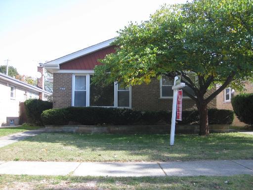 7715 N Tripp Ave., Skokie, IL 60076