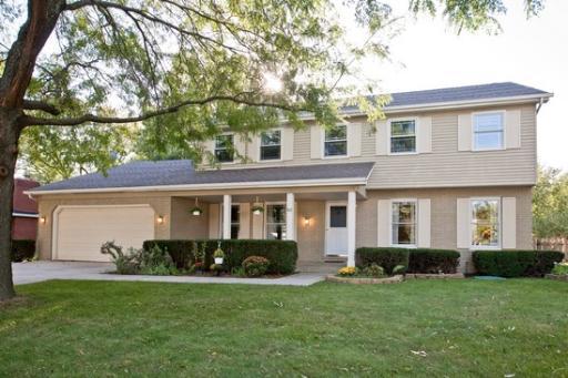 812 Mason Dr., La Grange, IL 60525