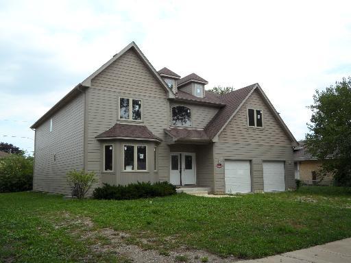 1031 S 6th Ave., La Grange, IL 60525