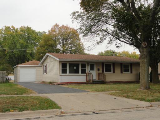 151 Terry Ct., Woodstock, IL 60098