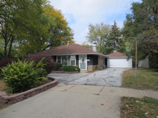 2544 Spruce Dr., Homewood, IL 60430