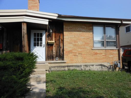 9337 N Hamlin Ave., Des Plaines, IL 60016