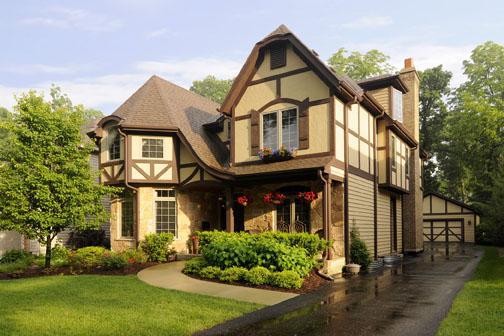 751 Elm St., Glen Ellyn, IL 60137
