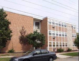 4654 Keeney St. #2N, Skokie, IL 60076