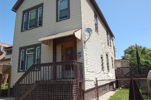 2185 N Stave St., Chicago, IL 60647