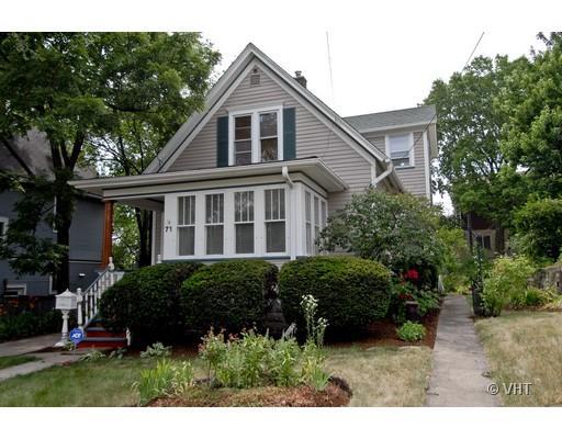 71 S S Chestnut St., Aurora, IL 60506