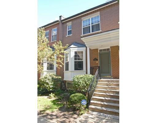 250 W Scott St. #D, Chicago, IL 60610