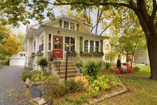 376 Hill Ave., Glen Ellyn, IL 60137