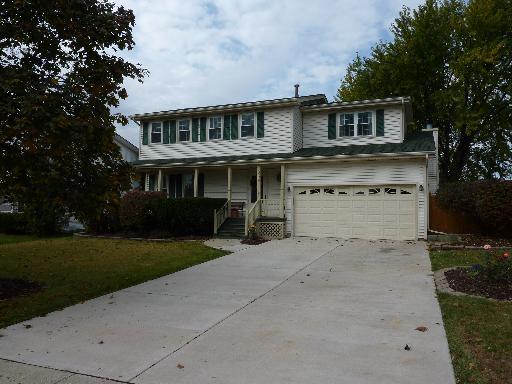 939 Ridge Tr., Carol Stream, IL 60188
