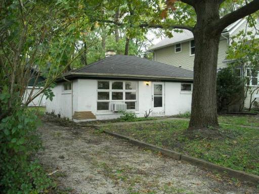 353 Duane St., Glen Ellyn, IL 60137
