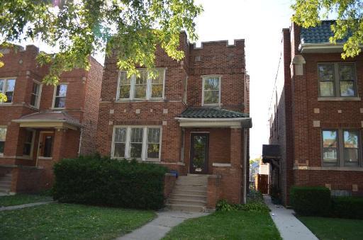 3722 N Sawyer Ave., Chicago, IL 60618