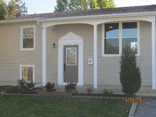 303 Mckool Ave., Romeoville, IL 60446