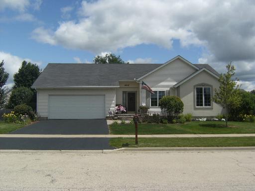 440 Dogwood Ln., Dekalb, IL 60115