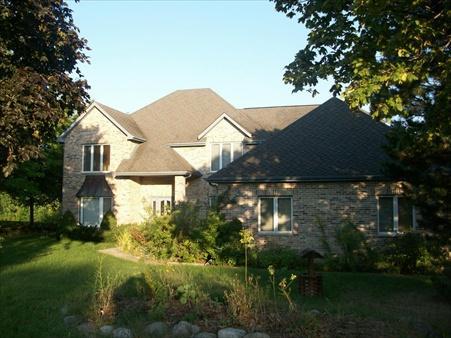 30 Rosewood Dr., Hawthorn Woods, IL 60047