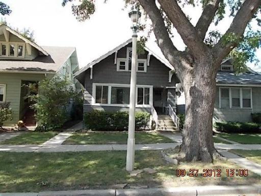903 N Humphrey Ave., Oak Park, IL 60302