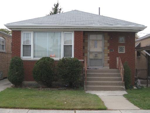 6926 S Komensky Ave., Chicago, IL 60629