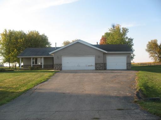 8252 Clearview Dr., Rockford, IL 61102