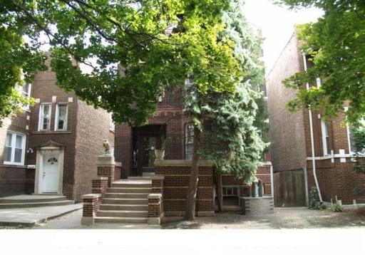 6219 S Albany Ave., Chicago, IL 60629