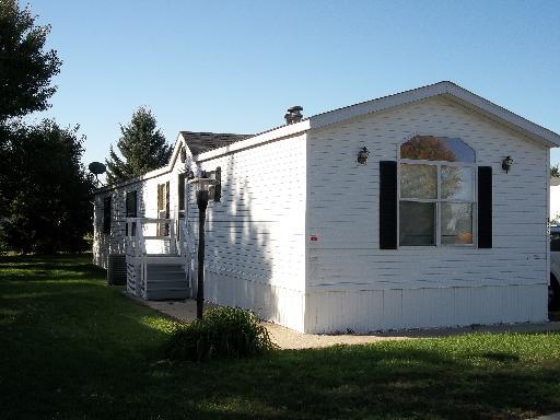 16 W Wasson Rd., Amboy, IL 61310