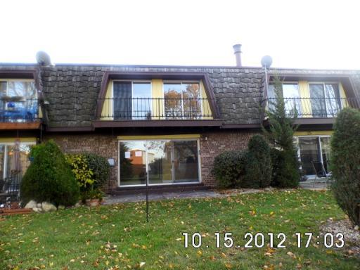 26 Cour Leroux Ave., Palos Hills, IL 60465