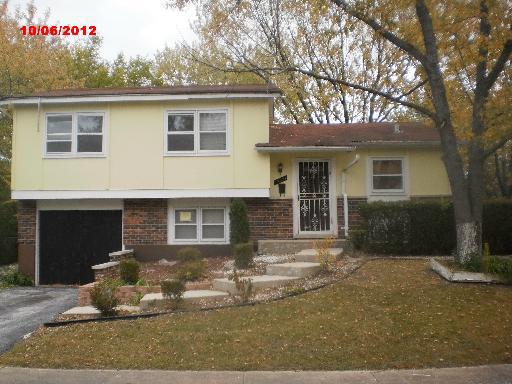 17651 Hillcrest Dr., Country Club Hills, IL 60478