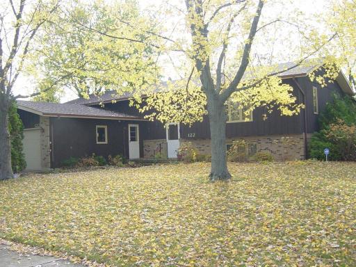 122 Mattek Ave., Dekalb, IL 60115