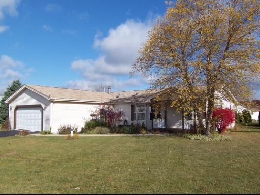 2002 Lake Churchill Dr., Grayslake, IL 60030