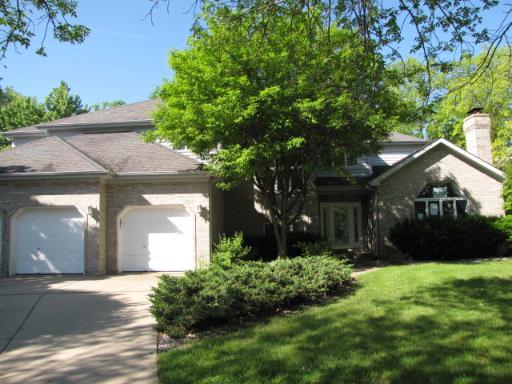 3949 Broadmoor Ct., Naperville, IL 60564