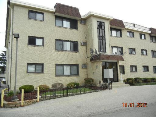 9635 Brandy Ct. #6, Des Plaines, IL 60016