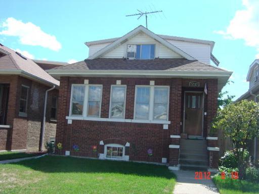 5717 W Eastwood Ave., Chicago, IL 60630