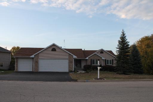 5430 Speckled Hawk Tr., Machesney Park, IL 60115