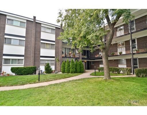 10125 Cherry Pkwy. #N104, Skokie, IL 60076