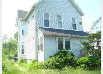 6536 S Ross Ave., Chicago, IL 60621